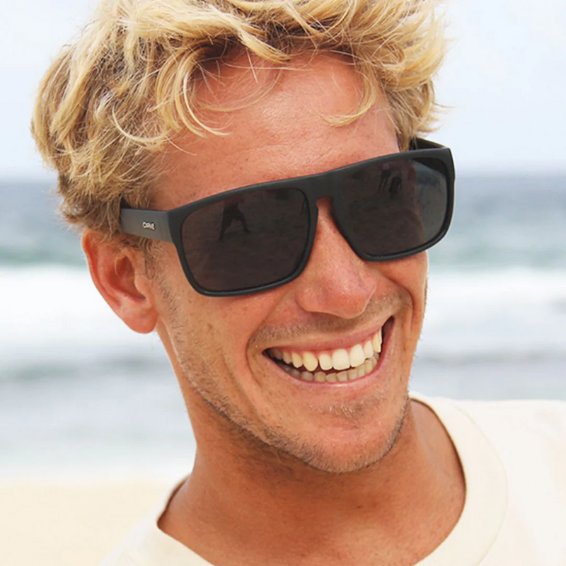 Load image into Gallery viewer, Carve Vendetta Gloss Black Polarized Grey