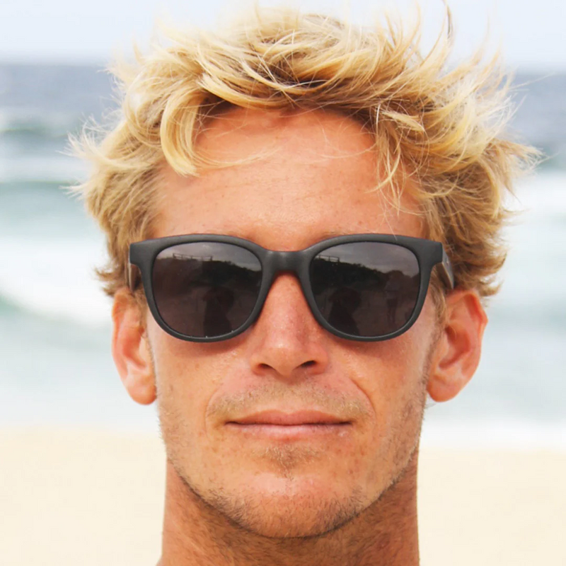 Load image into Gallery viewer, Carve Homeland Matte Black Polarized