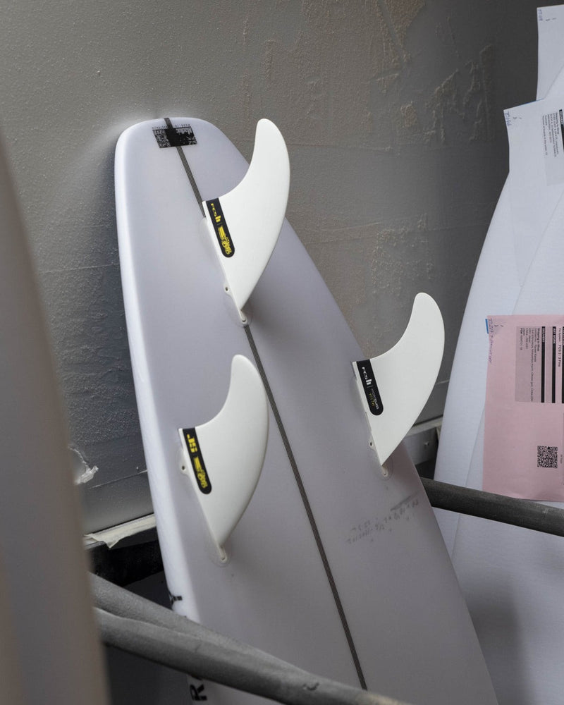 Load image into Gallery viewer, JS Industries Hydroglass Youth Thruster - FCSII