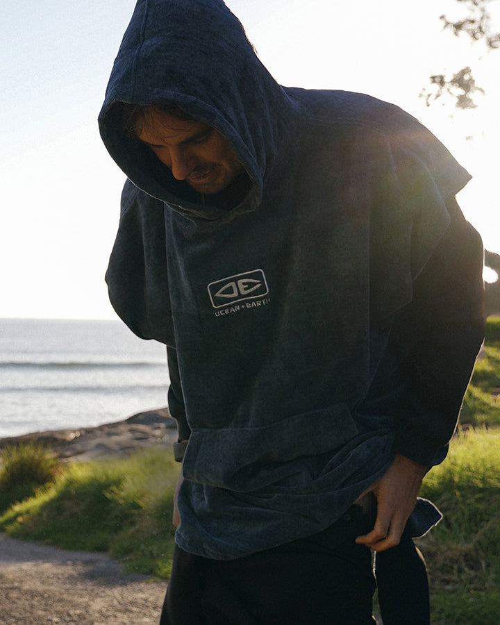 Load image into Gallery viewer, O&E Corp Mens Hooded Poncho