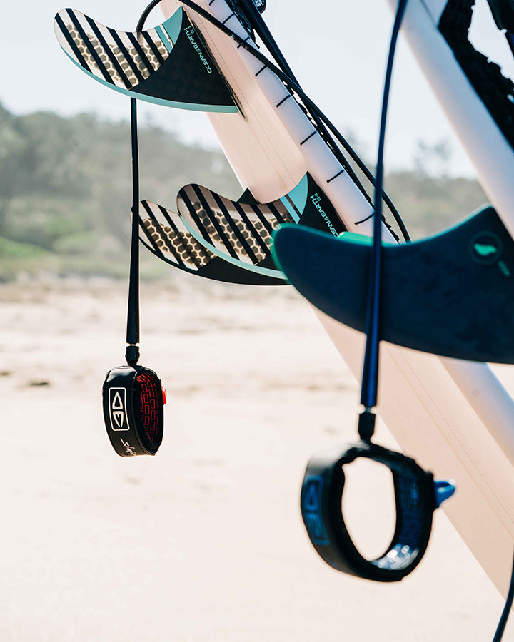 Load image into Gallery viewer, O&E Slim Line ONE-XT Pro Comp 6'0 Leash