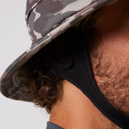 O&E Bingin Lightweight Soft Peak Surf Hat