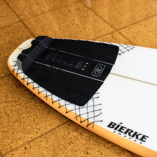 O&E Flight 3 Piece Specialty Tailpad