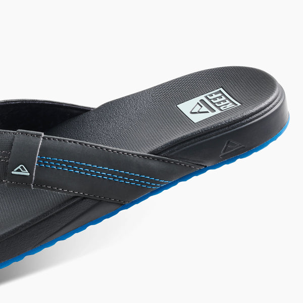 Reef phantom hot sale flip flops