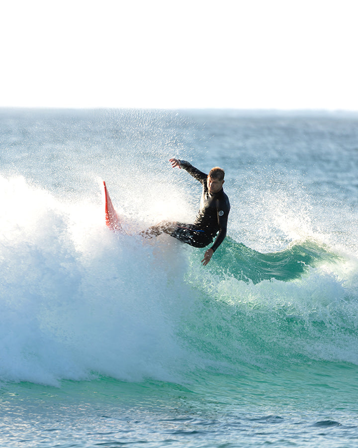 Load image into Gallery viewer, Mick fanning Beastie Supersoft - Red/Pink
