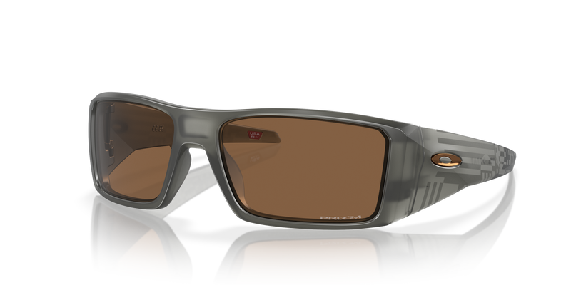 Load image into Gallery viewer, Oakley Heliostat Matte Grey Smoke w/ Prizm Bronze
