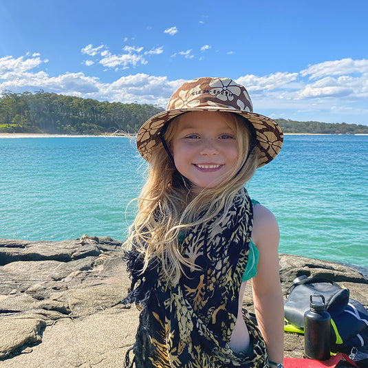 O&E Youth Bingin Lightweight Soft Peak Surf Hat