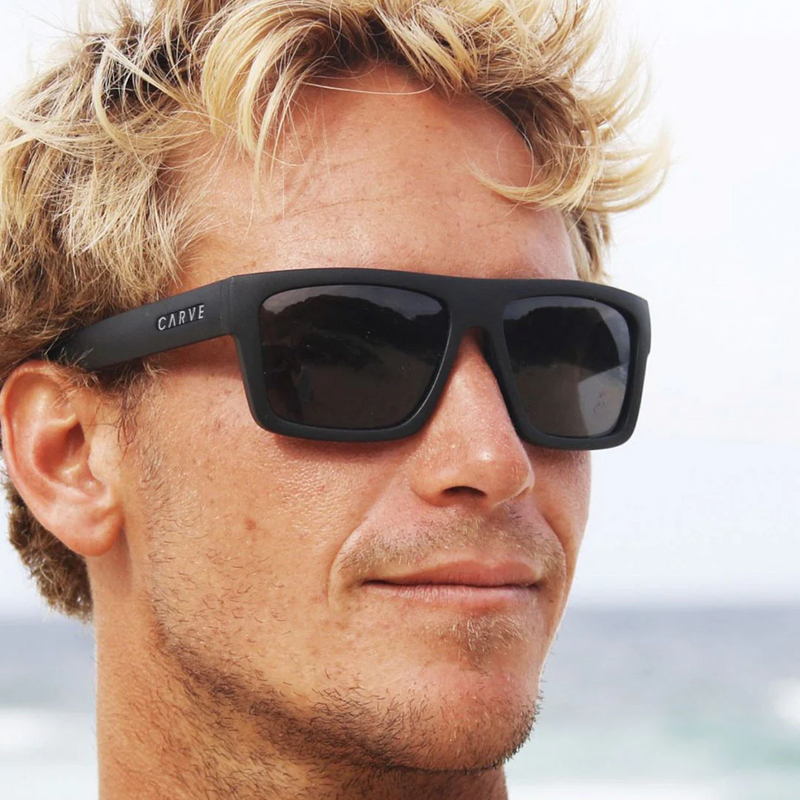 Load image into Gallery viewer, Carve Volley Matte Black Polarized
