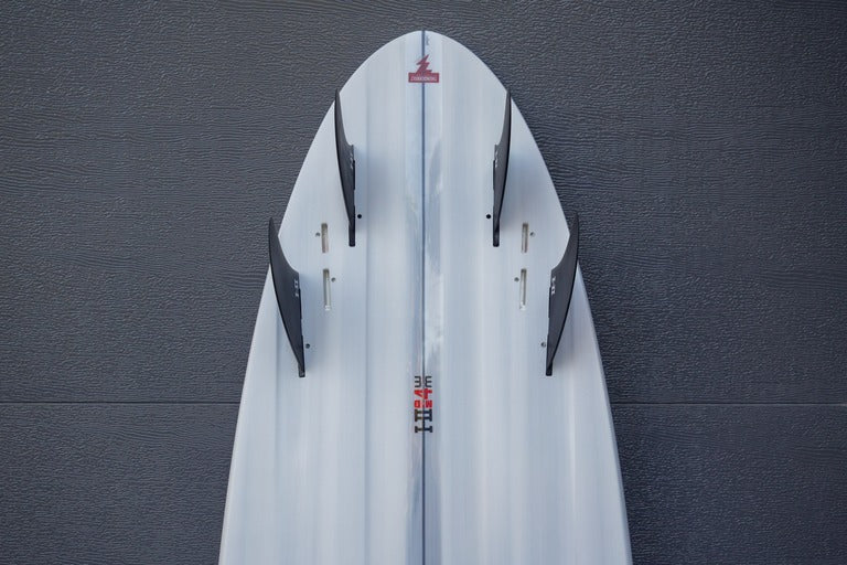 Load image into Gallery viewer, Harley Ingleby MID4 3+3 Thunderbolt Red - Candy White
