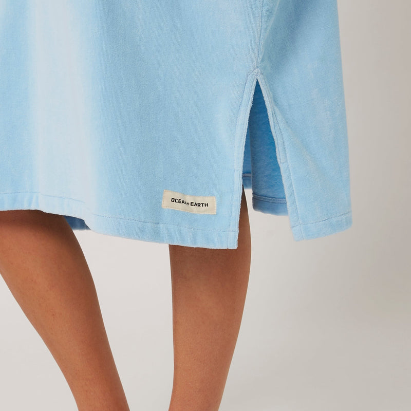 Load image into Gallery viewer, O&amp;E Ladies Daydream Hooded Poncho
