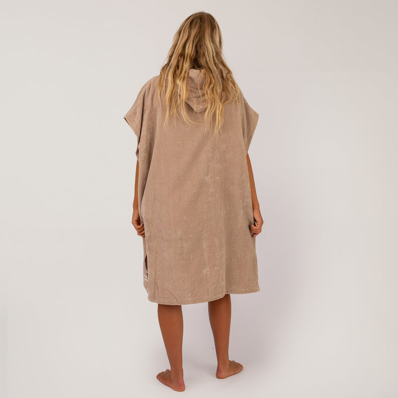 Load image into Gallery viewer, O&amp;E Ladies Daydream Hooded Poncho
