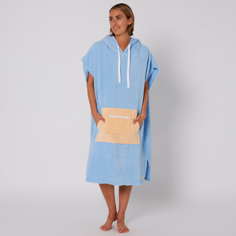 Load image into Gallery viewer, O&amp;E Ladies Daydream Hooded Poncho
