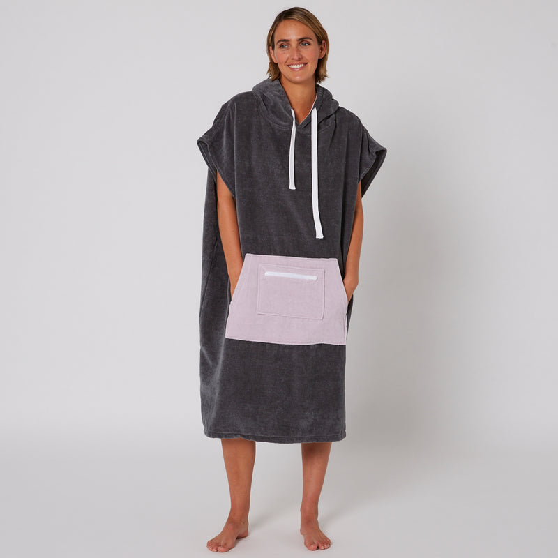 Load image into Gallery viewer, O&amp;E Ladies Daydream Hooded Poncho
