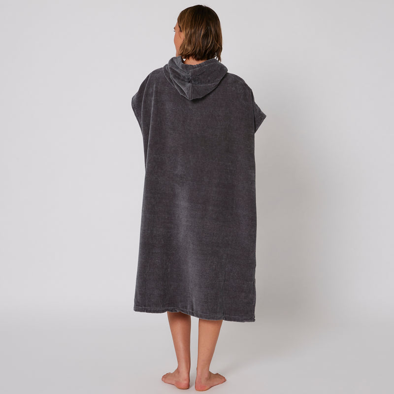 Load image into Gallery viewer, O&amp;E Ladies Daydream Hooded Poncho
