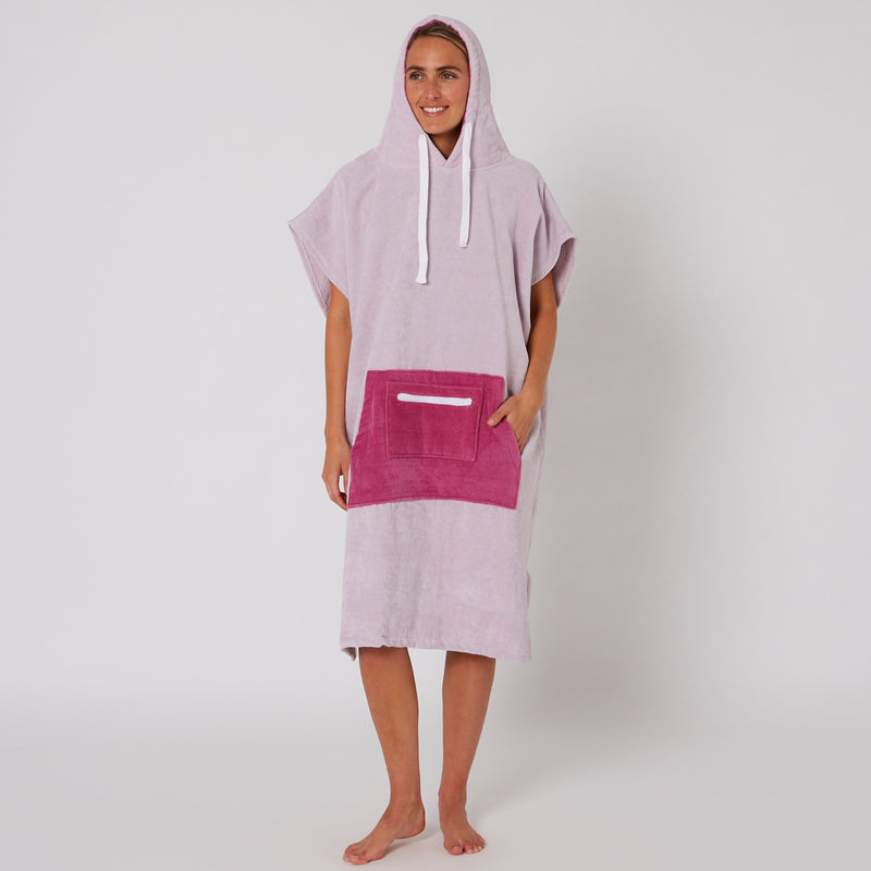 Load image into Gallery viewer, O&amp;E Ladies Daydream Hooded Poncho
