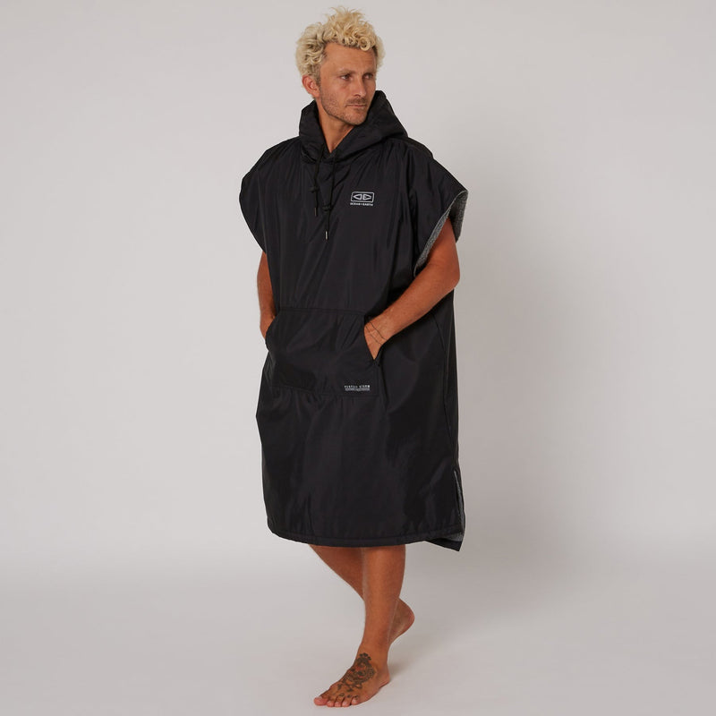 Load image into Gallery viewer, O&amp;E Perfect Storm Poncho - Black
