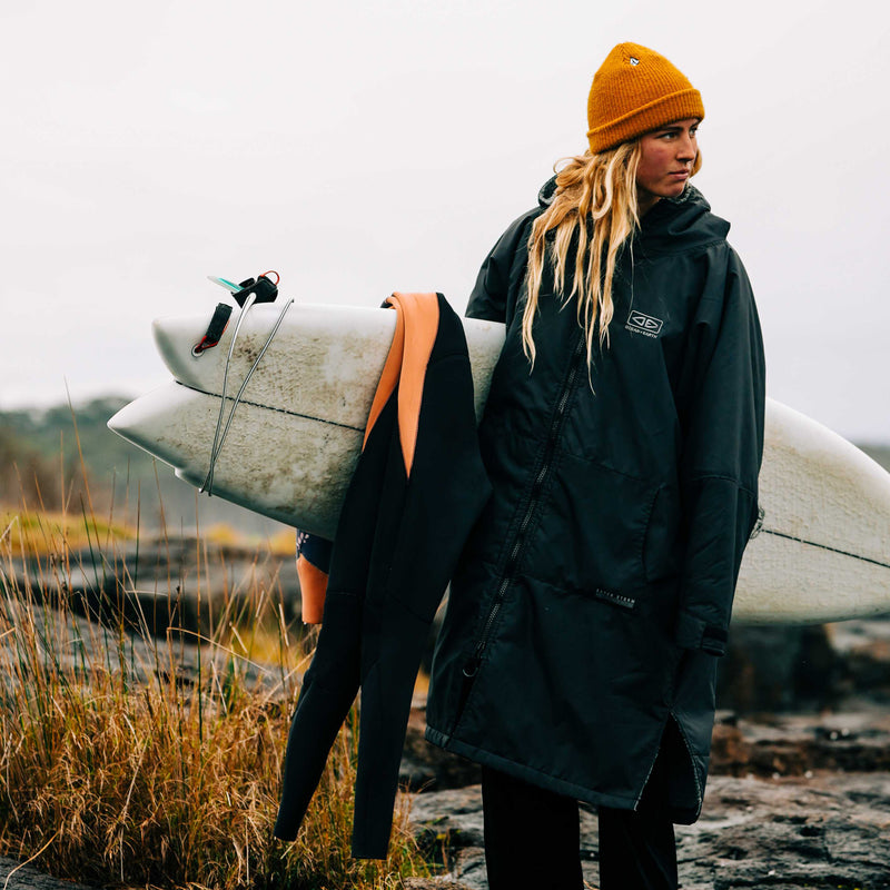 Load image into Gallery viewer, O&amp;E Super Storm Hooded Poncho
