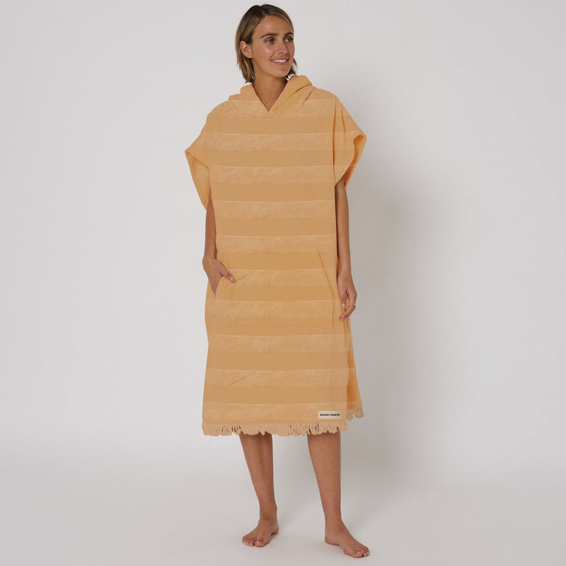 Load image into Gallery viewer, O&amp;E Ladies LayZ Poncho
