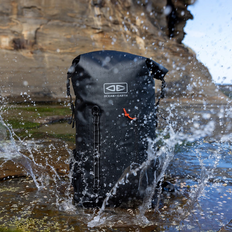 Load image into Gallery viewer, O&amp;E Elemnts Wetsuit Backpack
