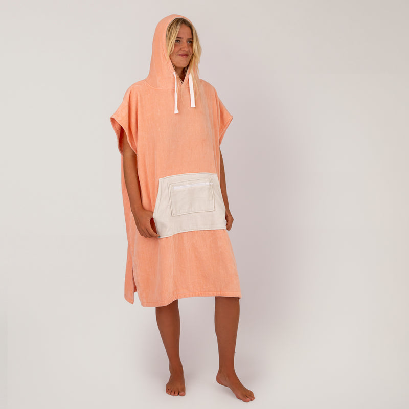 Load image into Gallery viewer, O&amp;E Ladies Daydream Hooded Poncho
