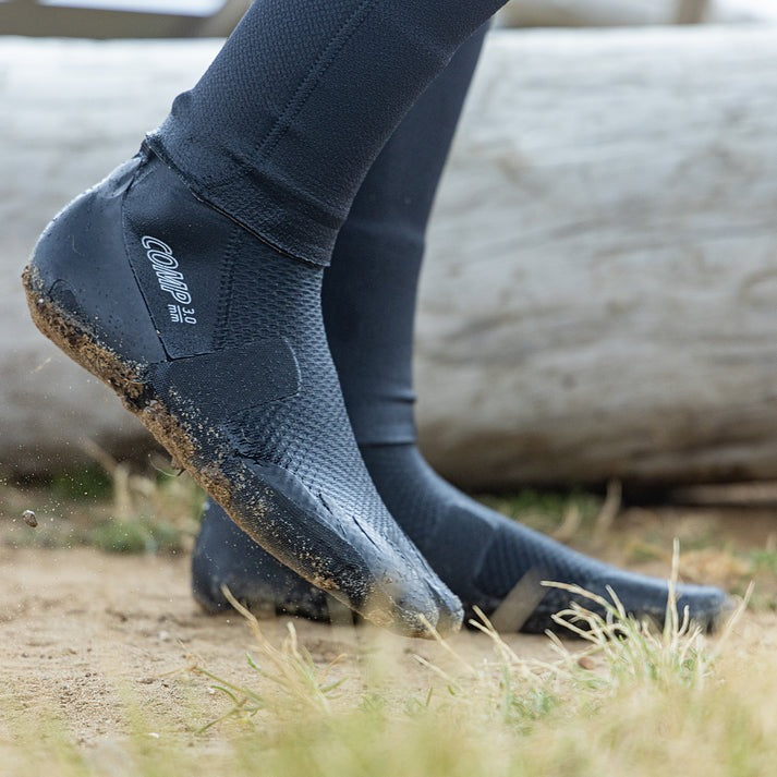 Load image into Gallery viewer, Xcel Comp 3mm Split Toe Boot
