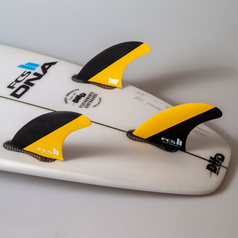 Load image into Gallery viewer, FCSII Mick Fanning PC Tri  - Black/Mango
